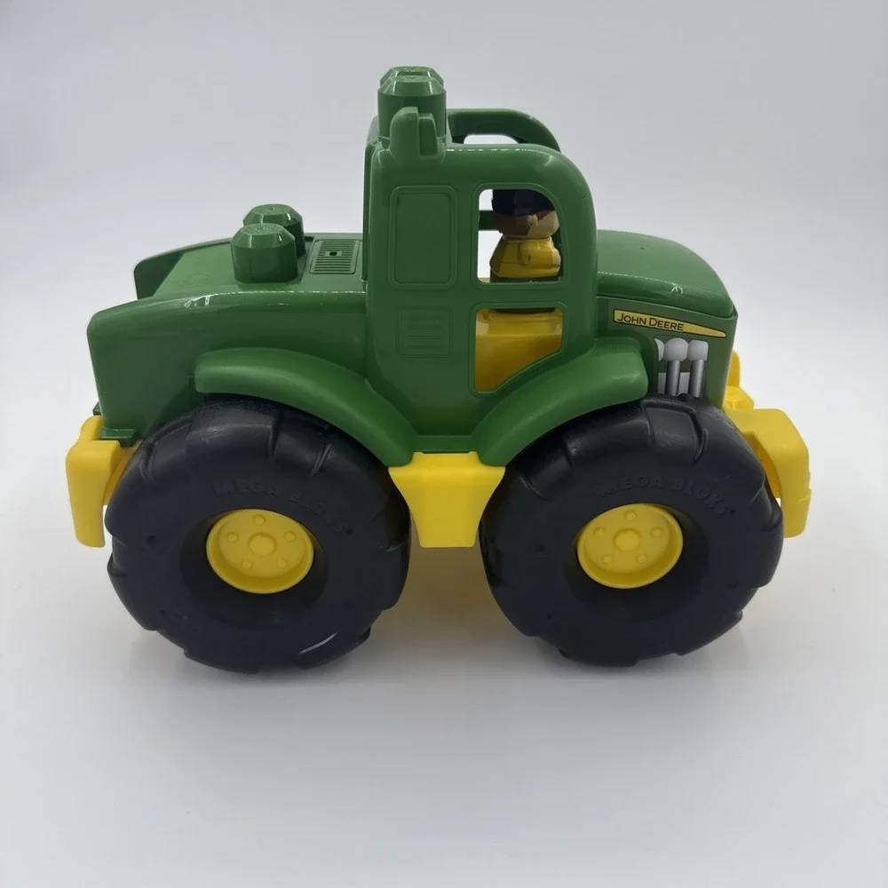 John Deere Mega Bloks Big Blocks Lil' Tractor Toy Green/Yellow With Boy
